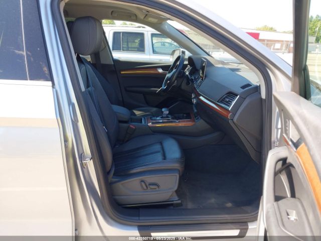 WA1AAAFY0M2002243 Audi Q5 Premium 45 Tfsi Quattro S Tronic