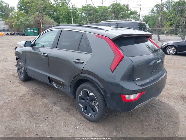 KNDCR3L18R5128401 KIA Niro