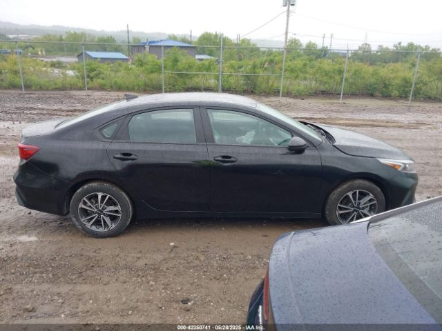 3KPF24AD3RE804925 KIA Forte Lxs