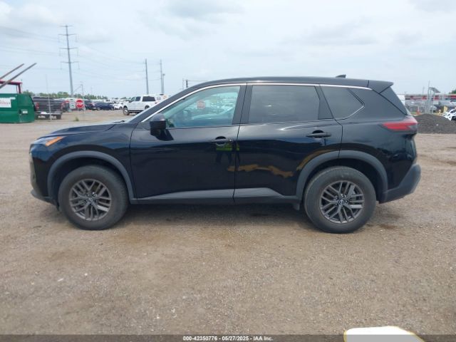 5N1BT3AA8PC878191 Nissan Rogue S Fwd