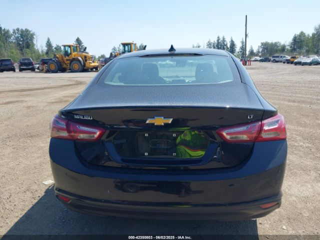 1G1ZD5STXMF011695 Chevrolet Malibu Fwd Lt