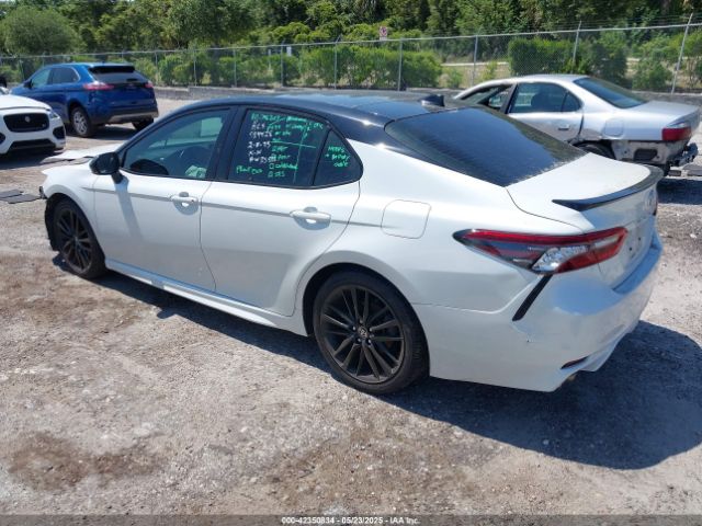 2021 TOYOTA CAMRY 4T1K61BK8MU032555 Photo 2