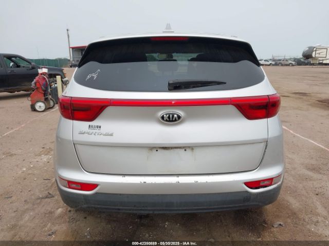 KNDPMCAC7H7055707 KIA Sportage Lx