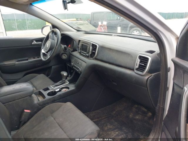 KNDPMCAC7H7055707 KIA Sportage Lx