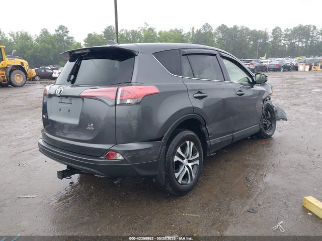 JTMBFREV4JJ724401 Toyota RAV4 LE
