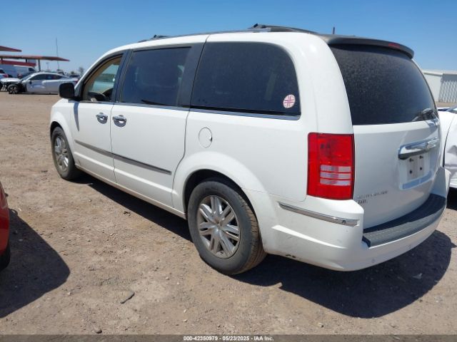 2010 CHRYSLER TOWN & COUNTRY 2A4RR7DX5AR321935 Photo 2