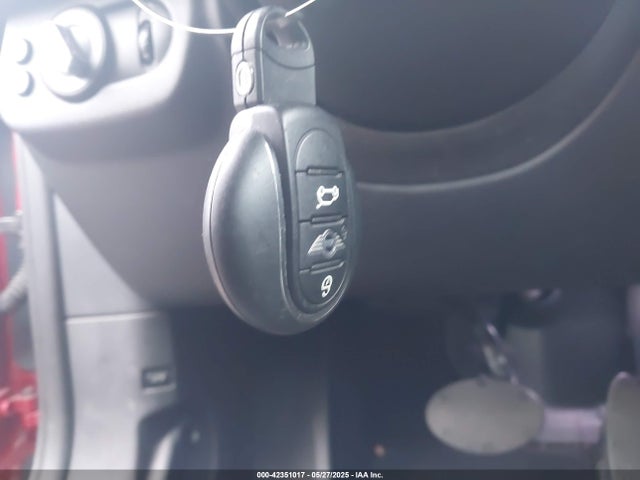 2017 MINI CLUBMAN WMWLN9C30H2E50417 Photo 10