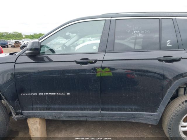 1C4RJHAG0PC640619 Jeep Grand Cherokee Laredo 4x4