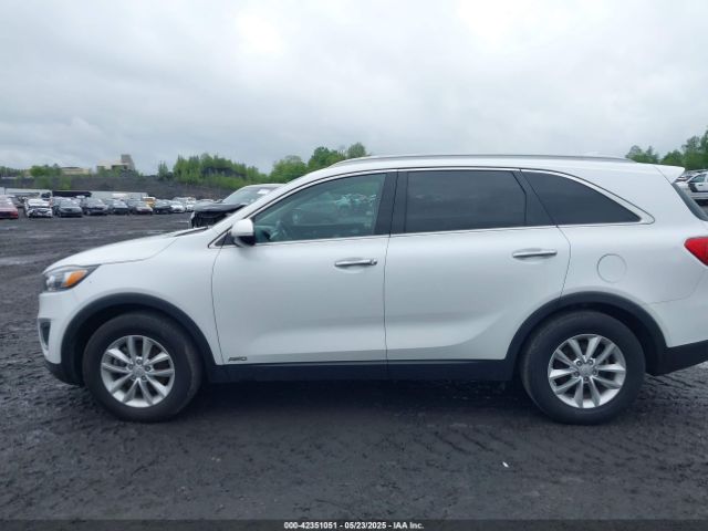5XYPGDA3XJG429121 KIA Sorento 2.4l Lx