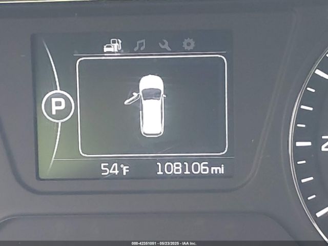 5XYPGDA3XJG429121 KIA Sorento 2.4l Lx