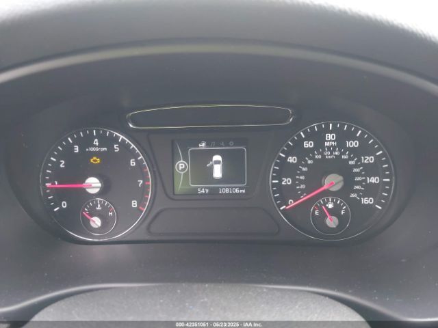 5XYPGDA3XJG429121 KIA Sorento 2.4l Lx