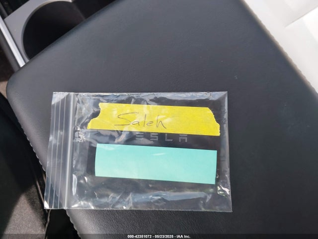 5YJ3E1EC9NF240616 Tesla 2022