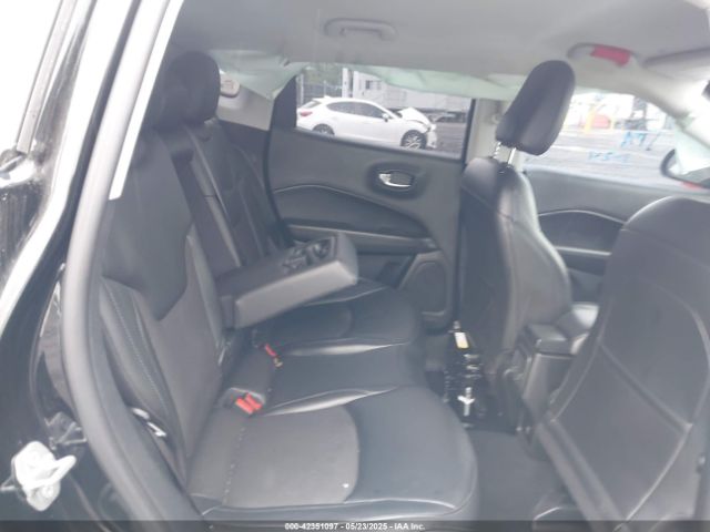 3C4NJDBB6MT590092 Jeep Compass Altitude 4x4