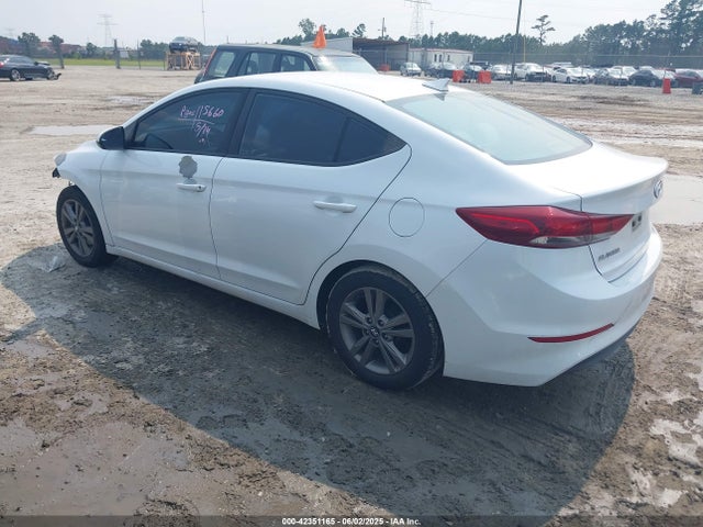 5NPD84LFXHH155008 Hyundai 2017
