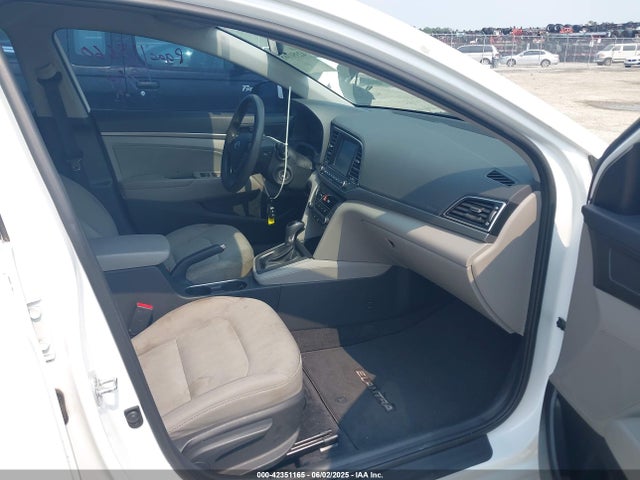 5NPD84LFXHH155008 Hyundai 2017