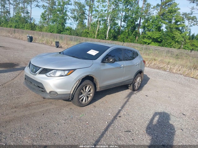 JN1BJ1CP9JW162523 Nissan Rogue Sport S