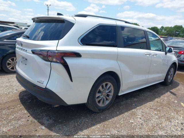 5TDYRKEC9PS163549 Toyota SIENNA XLE