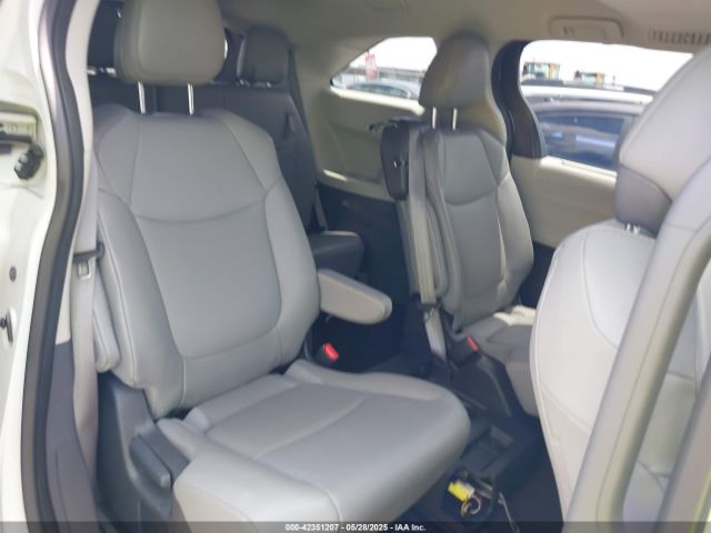 5TDYRKEC9PS163549 Toyota SIENNA XLE