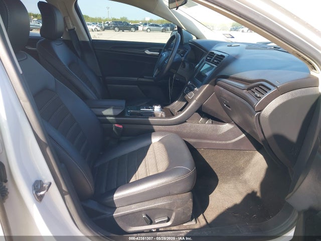 3FA6P0H78JR161095 Ford 2018