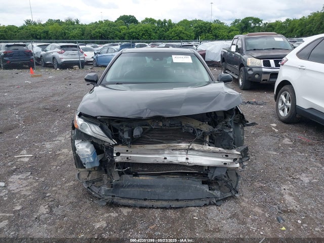 4T1B61HK3JU083500 Toyota CAMRY XSE