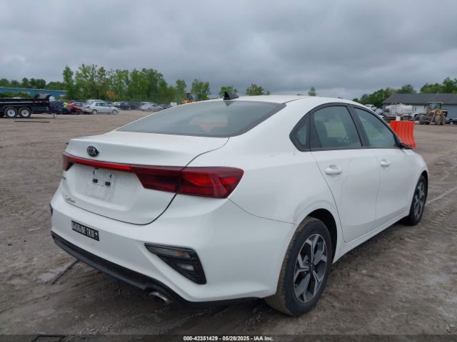 3KPF24AD0KE008235 KIA Forte Lxs