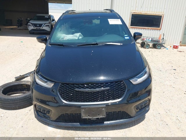 Chrysler Pacifica Limited 2025 2C4RC1GG5SR515673 Image 13