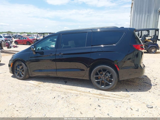 Chrysler Pacifica Limited 2025 2C4RC1GG5SR515673 Image 15