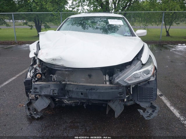 1N4AL3AP1HN364800 Nissan Altima 2.5 S