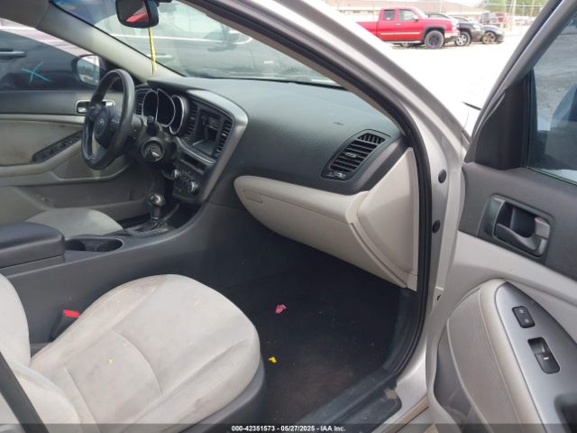 5XXGM4A75EG303366 KIA Optima Lx