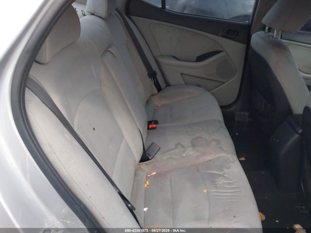 5XXGM4A75EG303366 KIA Optima Lx