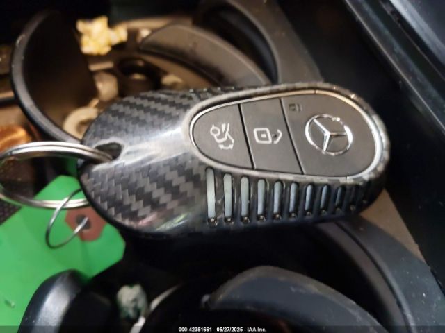 W1NKM4HB9PF029037 Mercedes-Benz m254