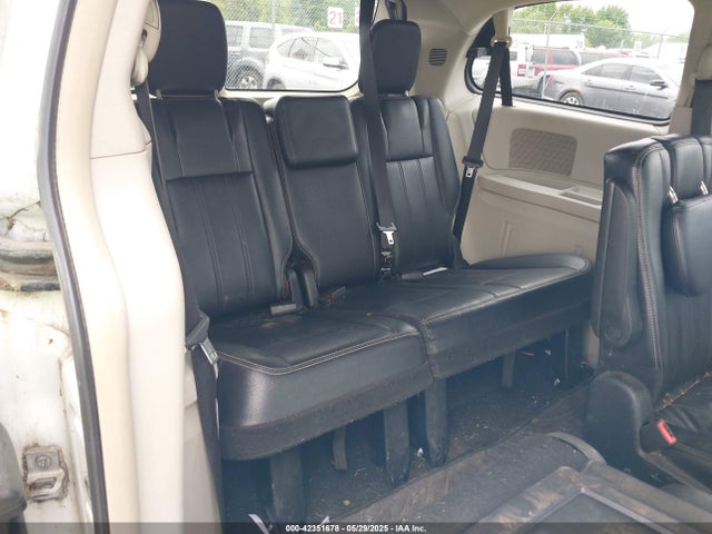 2C4RC1BG0ER255596 Chrysler Town & Country Touring