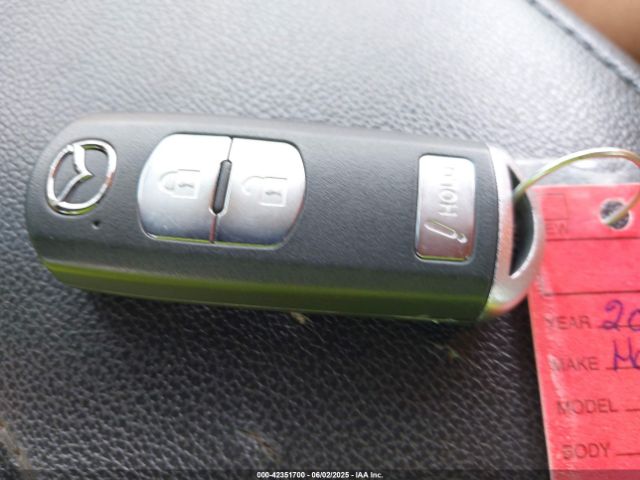 JM1BM1M70G1316450 Mazda Mazda3 I Touring