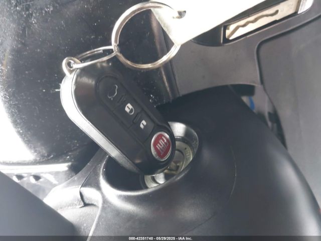 2013 FIAT 500 3C3CFFBR3DT748295 Photo 10