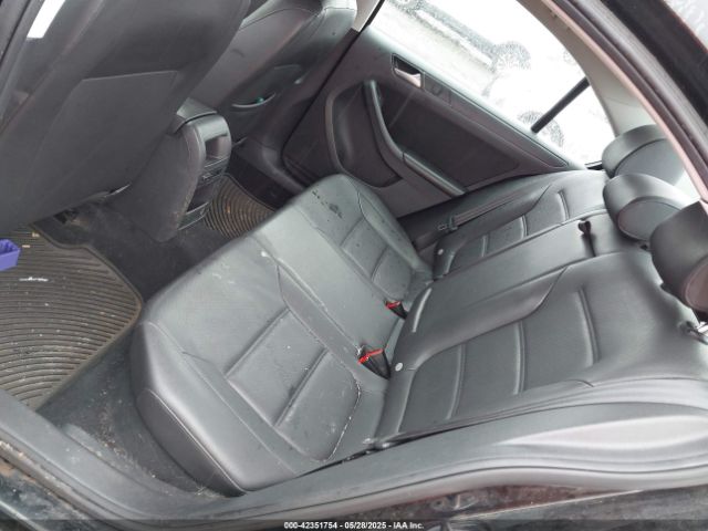 3VWD17AJ4EM241902 Volkswagen Jetta 1.8t Se