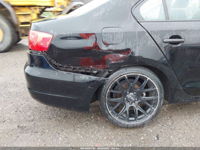 3VWD17AJ4EM241902 Volkswagen Jetta 1.8t Se