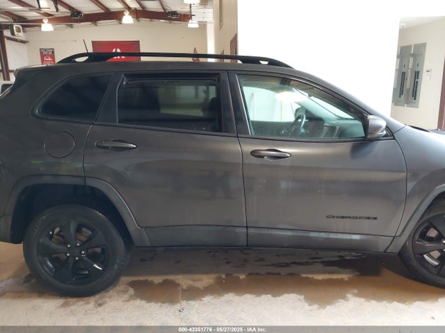 1C4PJMCB8GW115386 Jeep Cherokee Altitude