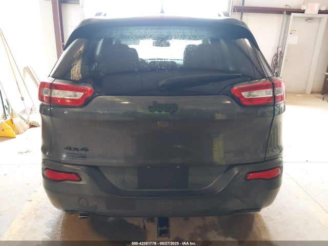 1C4PJMCB8GW115386 Jeep Cherokee Altitude