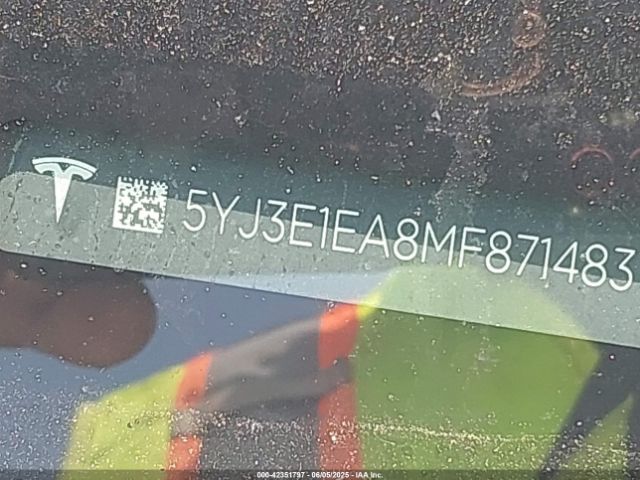 5YJ3E1EA8MF871483 Tesla 2021