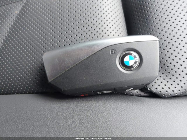 WBY33FK00RCP59374 BMW i5