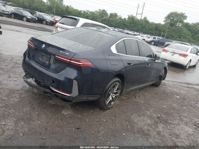 WBY33FK00RCP59374 BMW i5