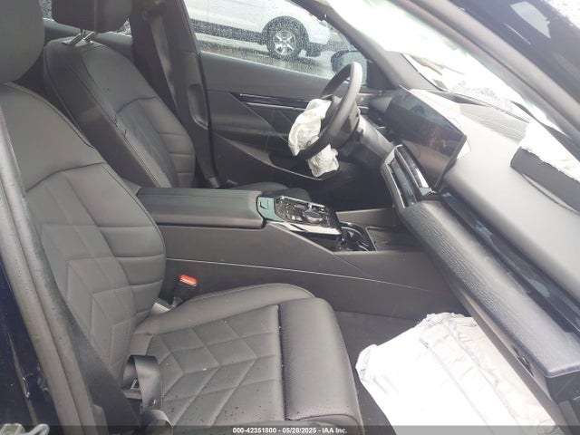 WBY33FK00RCP59374 BMW i5