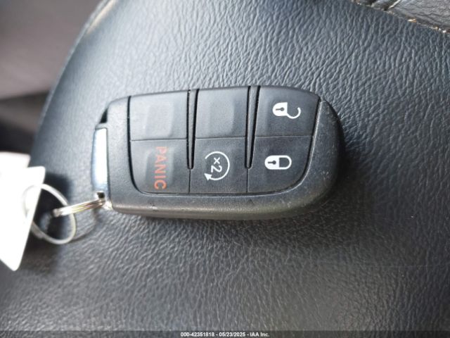 2018 JEEP COMPASS 3C4NJDBB5JT355582 Photo 10