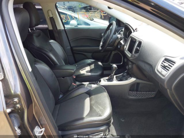 2018 JEEP COMPASS 3C4NJDBB5JT355582 Photo 4