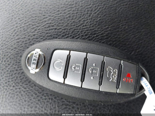 Nissan 2019 2019 5N1DR2MM5KC617570 Image 11