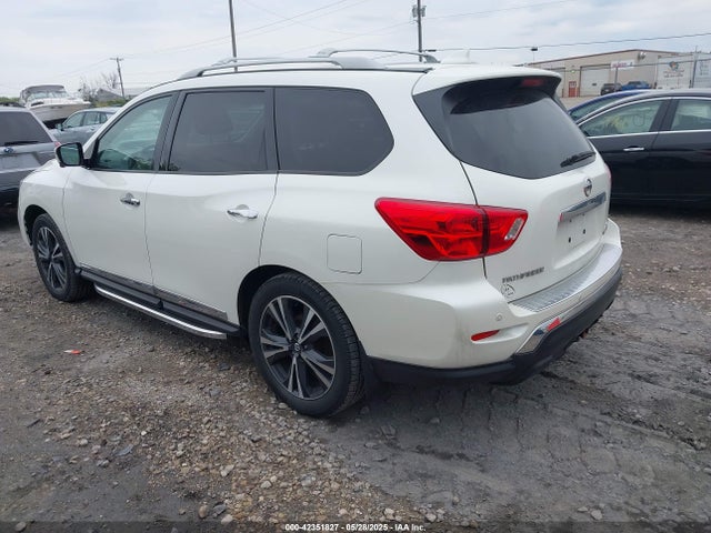 Nissan 2019 2019 5N1DR2MM5KC617570 Image 3