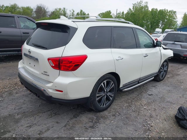 Nissan 2019 2019 5N1DR2MM5KC617570 Image 4