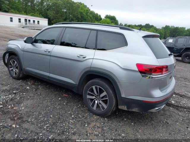 2022 VOLKSWAGEN ATLAS 1V2DP2CA2NC531329 Photo 2