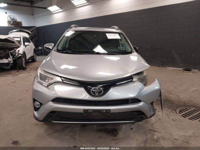 2T3RFREV3HW643464 Toyota Rav4 Xle