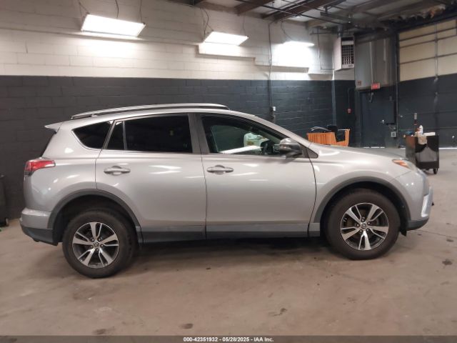 2T3RFREV3HW643464 Toyota Rav4 Xle